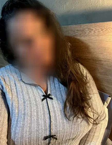 Caitlin, 33