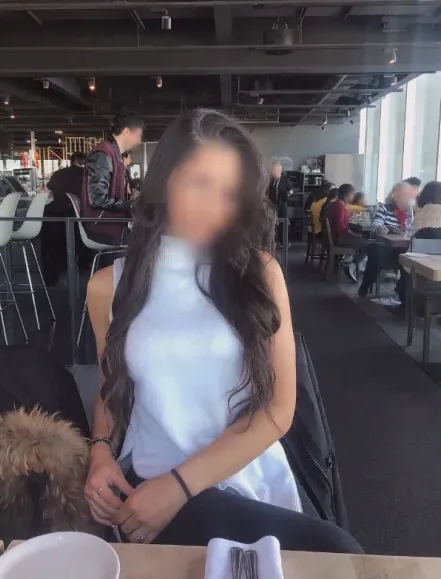 Charlotte, 36