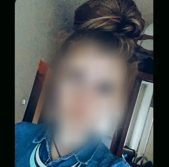 Farah, 34