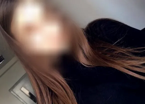 Freya, 24