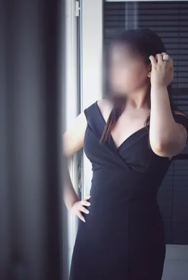 Leanne, 37