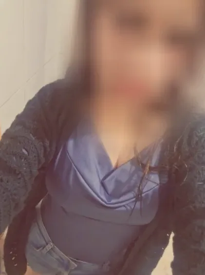 Lucy, 33